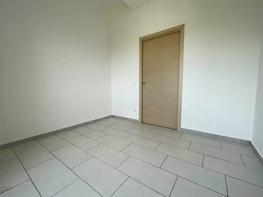 Immagine 11 di Ufficio in affitto  in via Francesco Crispi a Catanzaro