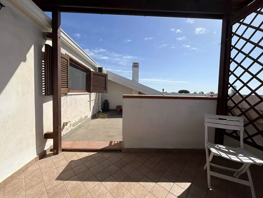 Immagine 6 di Appartamento in vendita  in Viale San Francesco da Paola 1 a Amaroni