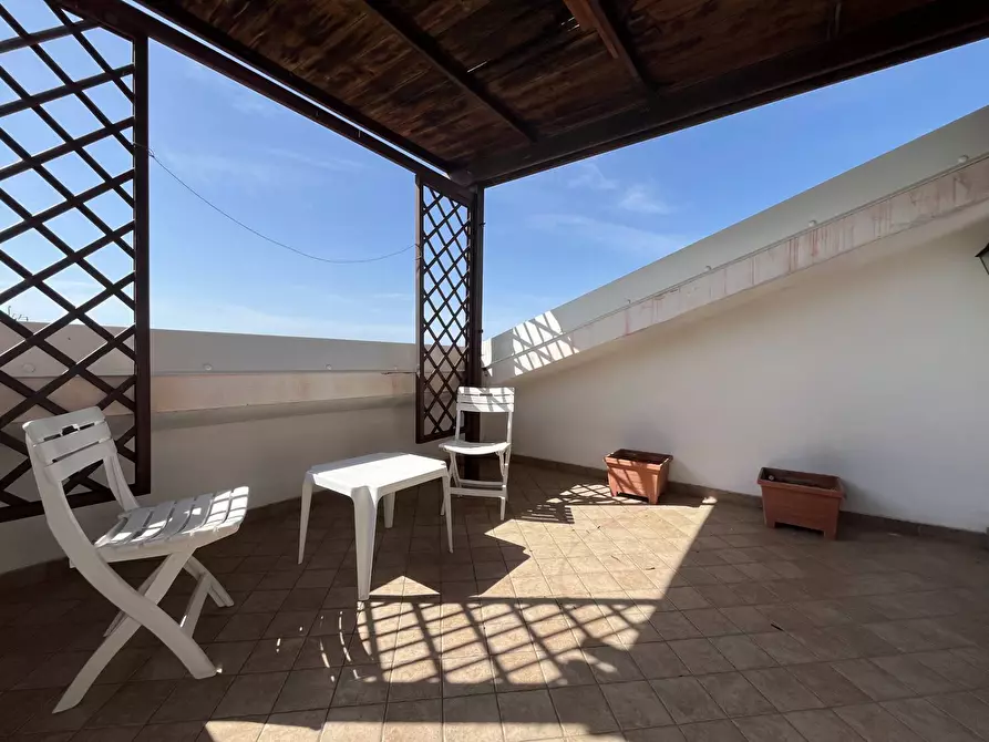 Immagine 4 di Appartamento in vendita  in Viale San Francesco da Paola 1 a Amaroni