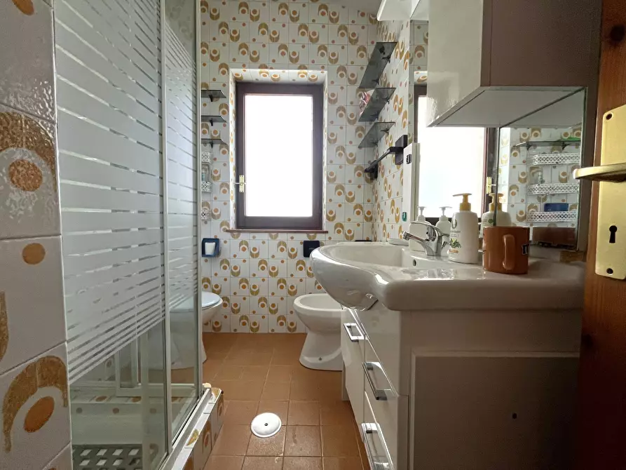 Immagine 8 di Appartamento in vendita  in Viale San Francesco da Paola 1 a Amaroni