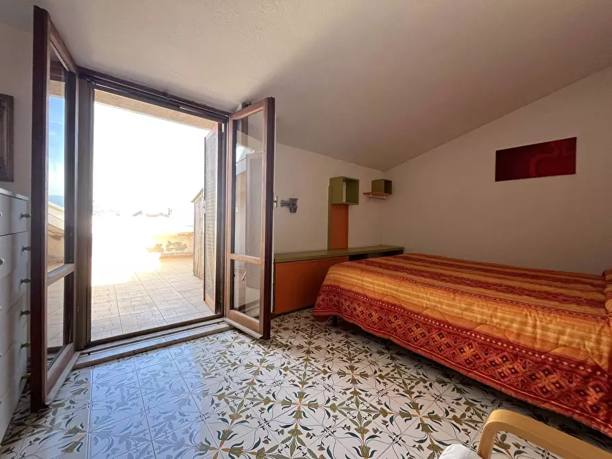 Immagine 12 di Appartamento in vendita  in Viale San Francesco da Paola 1 a Amaroni