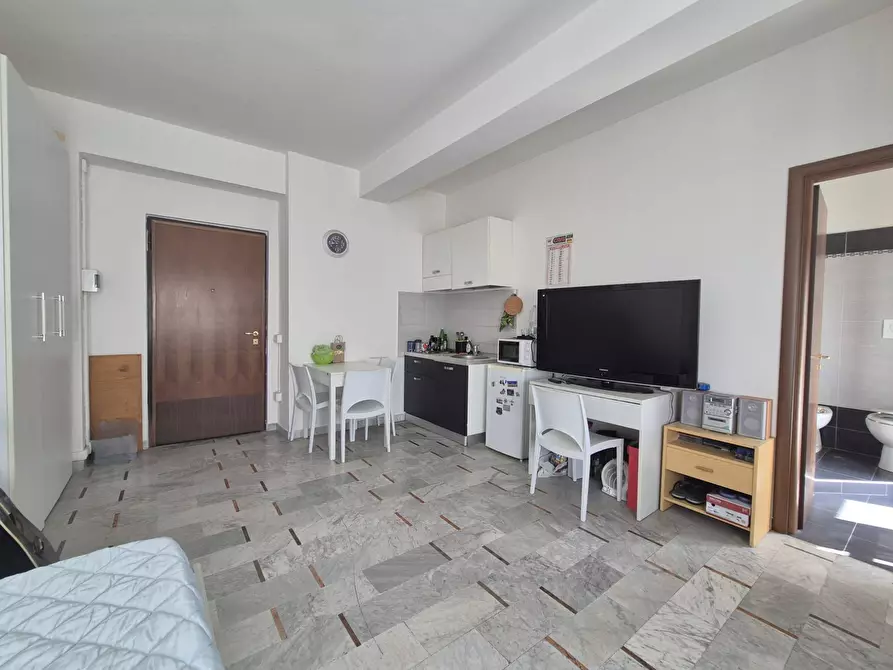 Immagine 2 di Appartamento in affitto  in viale Crotone a Catanzaro