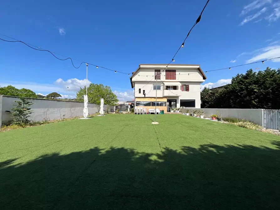 Immagine 10 di Negozio in affitto  in Via risorgimento 21 a Borgia