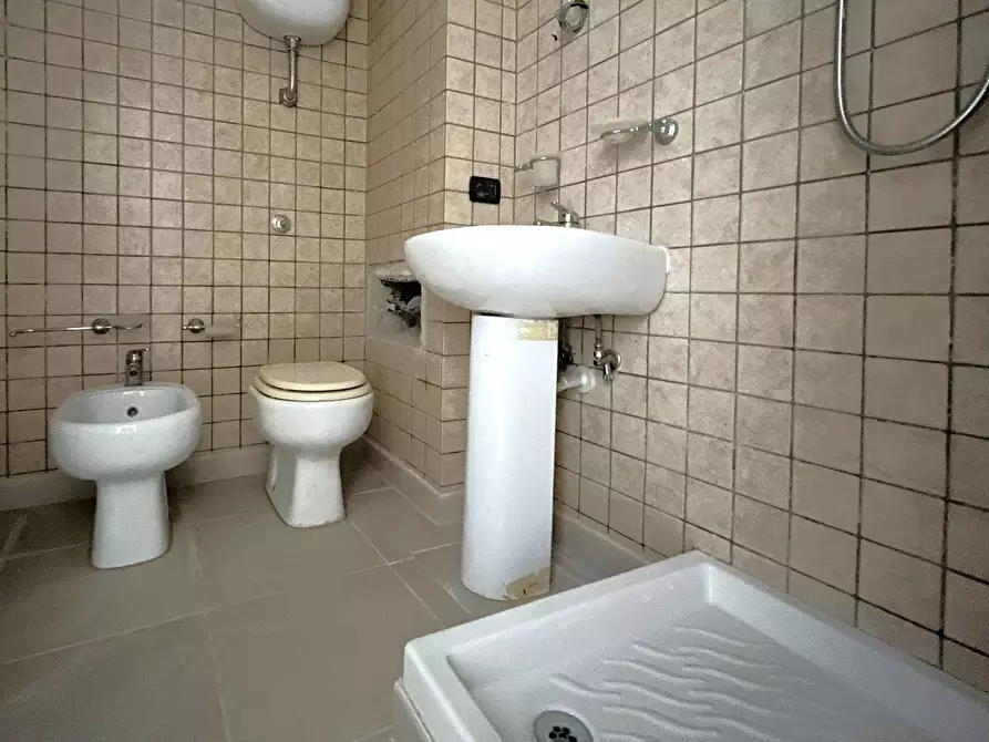 Immagine 5 di Ufficio in vendita  in via Giuseppe Poerio 30 a Catanzaro