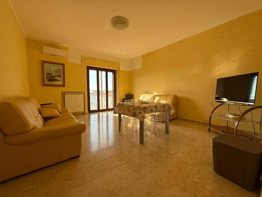 Immagine 1 di Appartamento in affitto  in Via Ferdinando Magellano 21 a Catanzaro