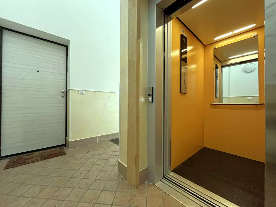 Immagine 14 di Appartamento in vendita  in Via Sant'Elena 34 a Catanzaro