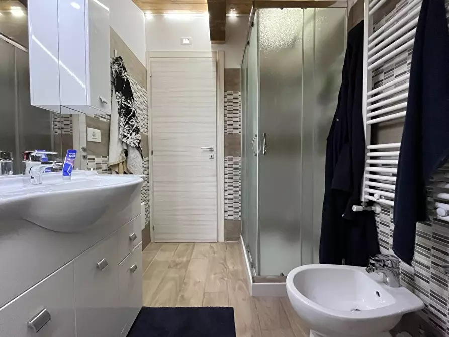 Immagine 9 di Appartamento in vendita  in Via Sant'Elena 34 a Catanzaro