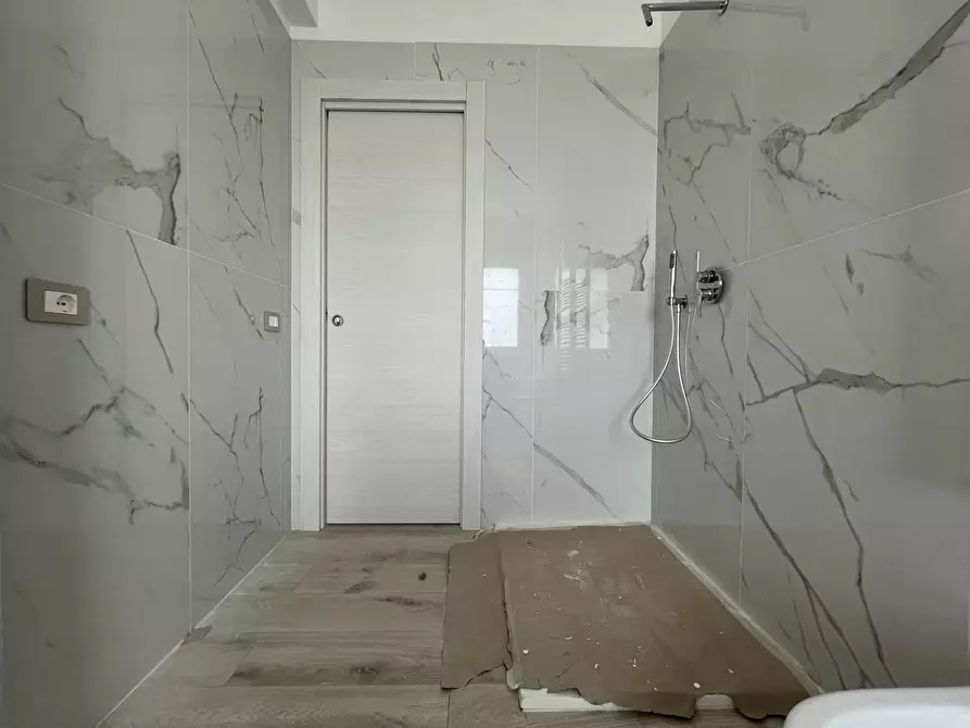 Immagine 11 di Appartamento in vendita  in Via Antonio Izzi De Falenta 11 a Catanzaro