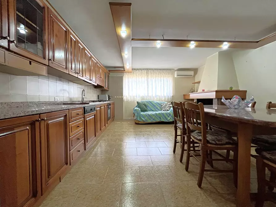 Immagine 13 di Villetta a schiera in vendita  in Via delle rose 22 a Soverato