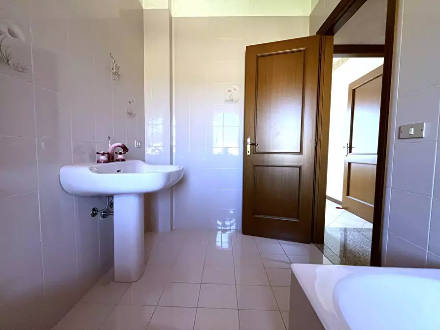 Immagine 20 di Villetta a schiera in vendita  in Via delle rose 22 a Soverato