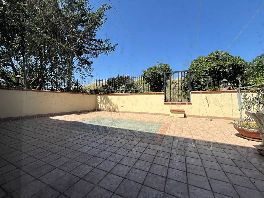 Immagine 7 di Villetta a schiera in vendita  in Via delle rose 22 a Soverato