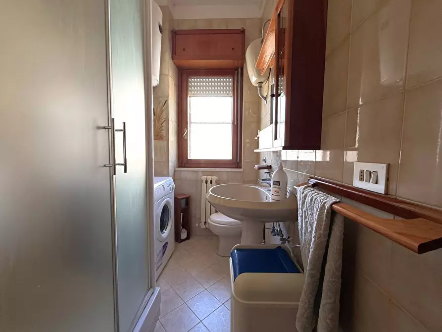 Immagine 13 di Camera in affitto  in via Eraclea a Catanzaro