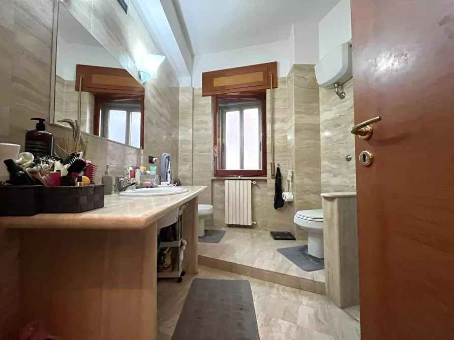 Immagine 16 di Appartamento in vendita  in viale Vincenzo De Filippis a Catanzaro