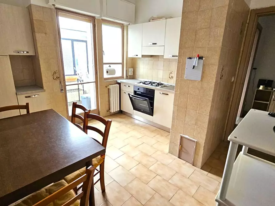 Immagine 4 di Camera in affitto  in viale Tommaso Campanella a Catanzaro