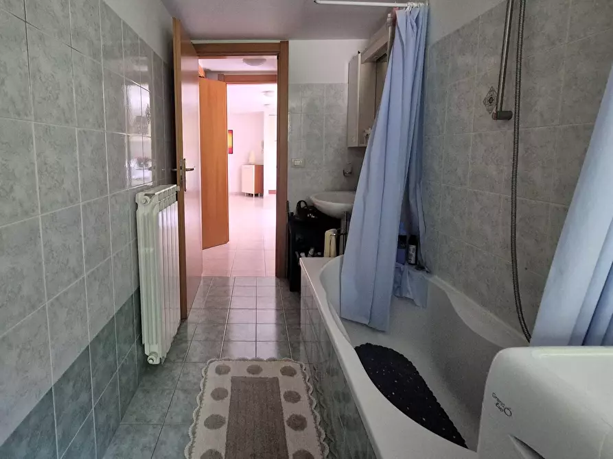 Immagine 6 di Appartamento in vendita  in viale Crotone a Catanzaro