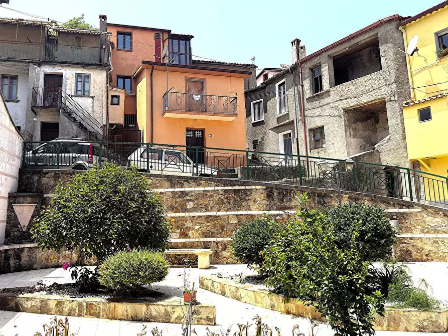 Immagine 2 di Villetta a schiera in vendita  in via Partenope a Amato