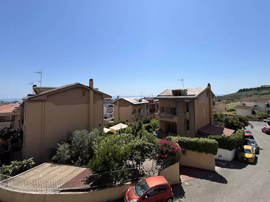 Immagine 3 di Villetta a schiera in vendita  in Via delle rose 22 a Soverato