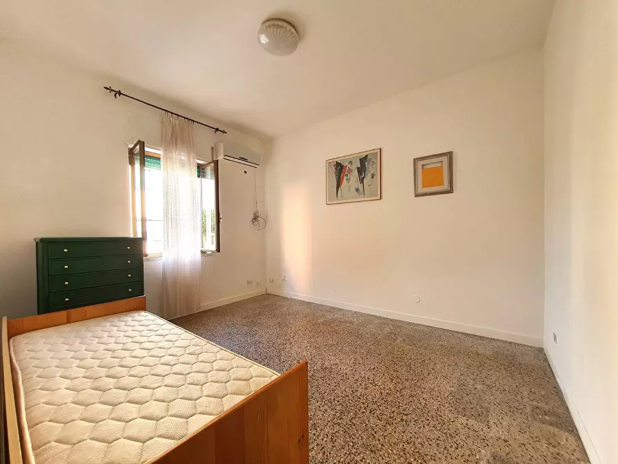 Immagine 7 di Appartamento in vendita  in via Andrea Fabiani a Catanzaro