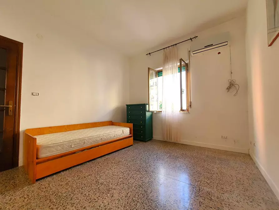 Immagine 8 di Appartamento in vendita  in via Andrea Fabiani a Catanzaro