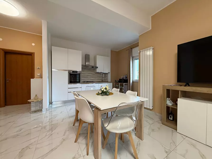 Immagine 4 di Appartamento in vendita  in via della Resistenza a Catanzaro