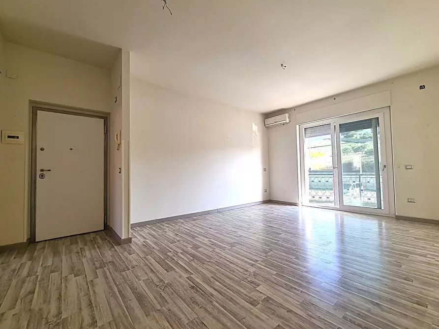 Immagine 14 di Appartamento in vendita  in Viale Magna Grecia a Catanzaro