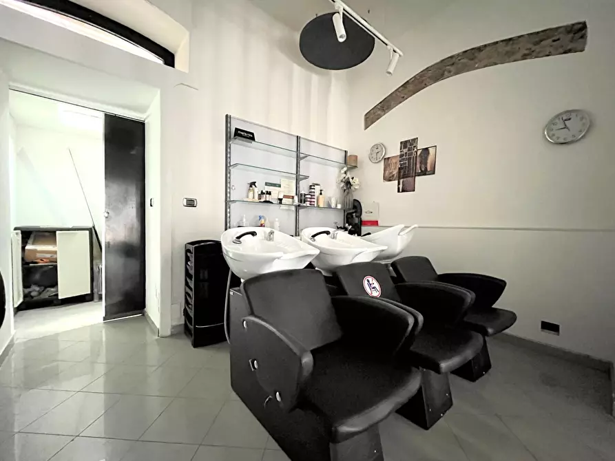 Immagine 5 di Negozio in vendita  in via Zara a Catanzaro