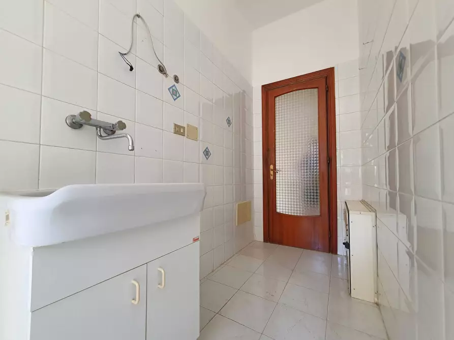 Immagine 14 di Appartamento in vendita  in viale dei Normanni a Catanzaro