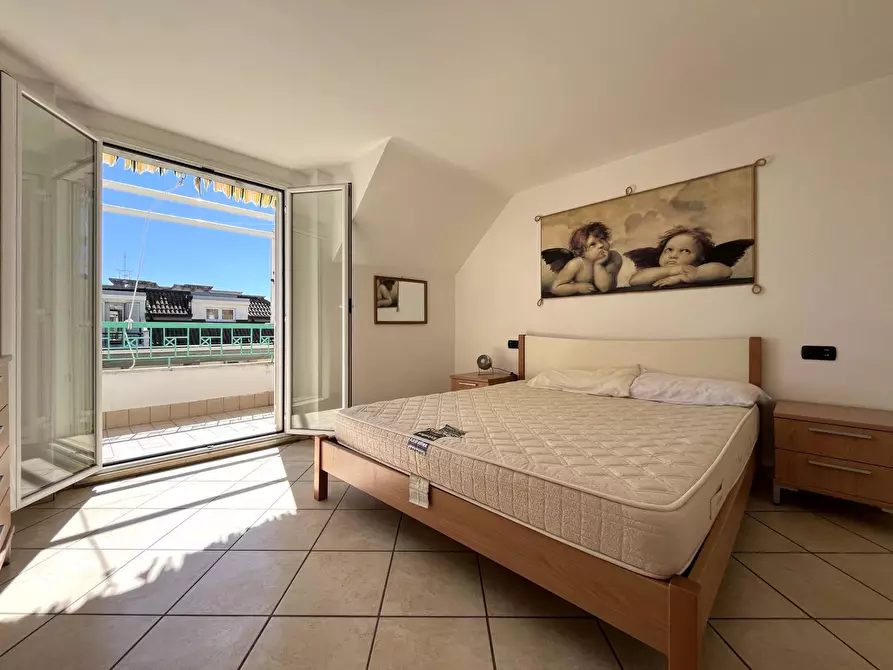 Immagine 9 di Appartamento in vendita  in viale Crotone 169 a Catanzaro