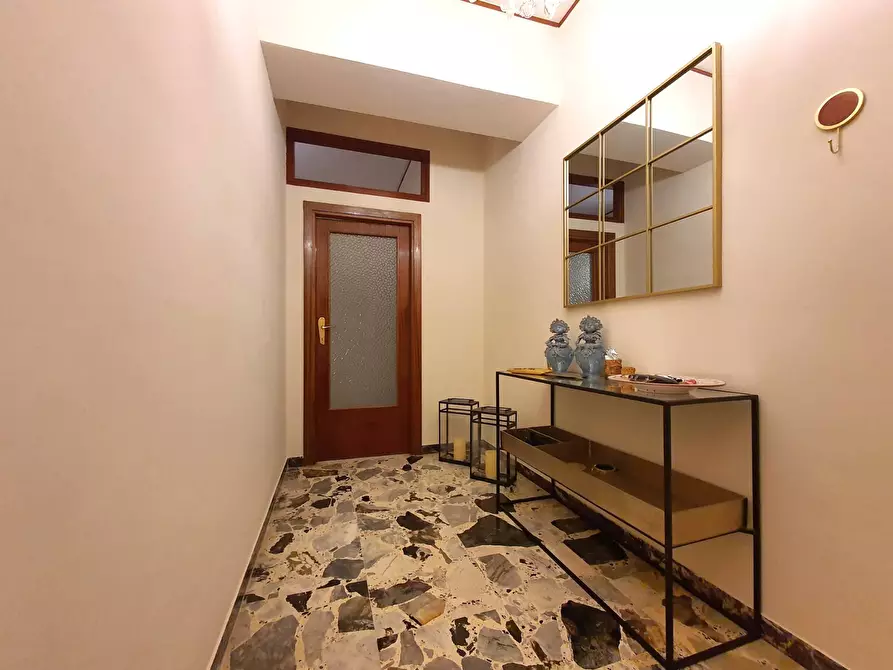 Immagine 14 di Appartamento in vendita  in via Madonna dei Cieli 16 a Catanzaro