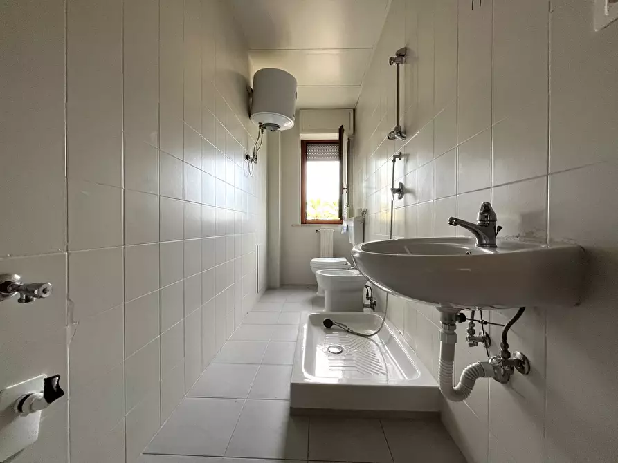 Immagine 9 di Appartamento in vendita  in via Caprera 86/A a Catanzaro