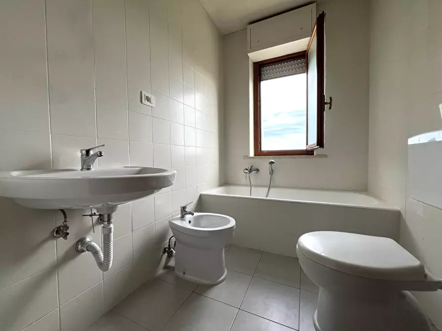 Immagine 17 di Appartamento in vendita  in via Caprera 86/A a Catanzaro