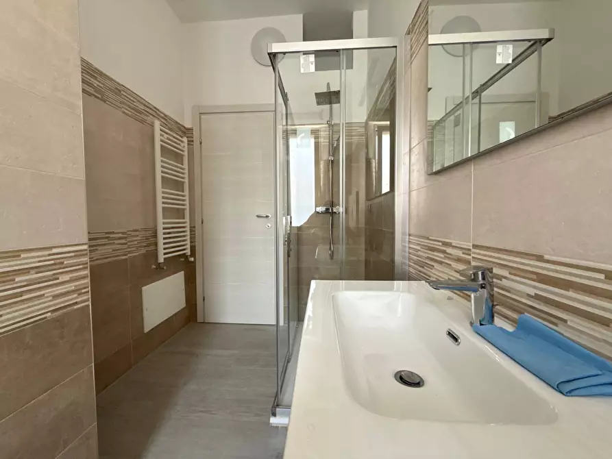 Immagine 11 di Camera in affitto  in via Sebenico a Catanzaro