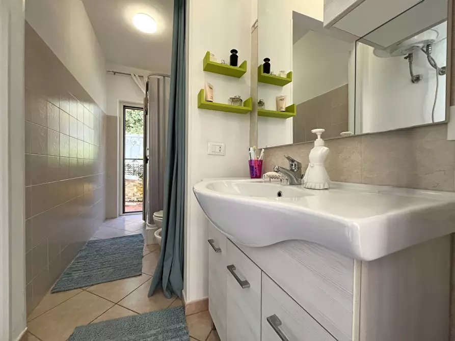 Immagine 8 di Appartamento in vendita  in via marina di pietragrande 12 a Argusto