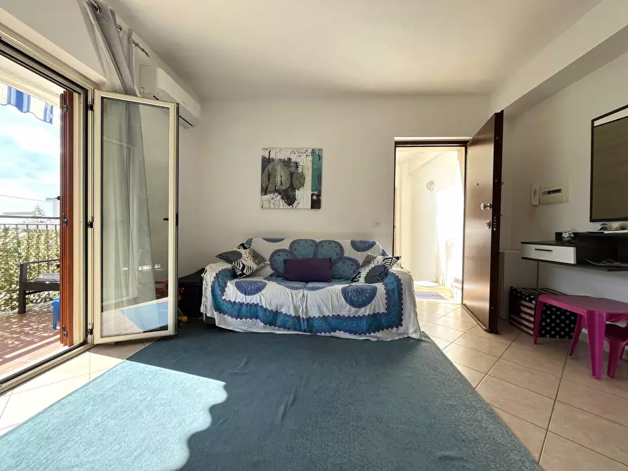 Immagine 2 di Appartamento in vendita  in via marina di pietragrande 12 a Argusto