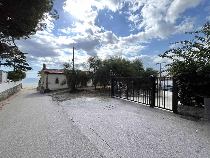 Immagine 22 di Appartamento in vendita  in via marina di pietragrande 12 a Argusto