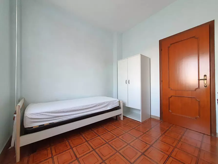 Immagine 6 di Camera in affitto  in viale Tommaso Campanella a Catanzaro