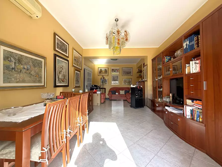 Immagine 4 di Appartamento in vendita  in Via Eraclea 36/d a Catanzaro