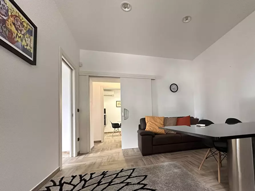 Immagine 14 di Ufficio in affitto  in via dei Crociati a Catanzaro