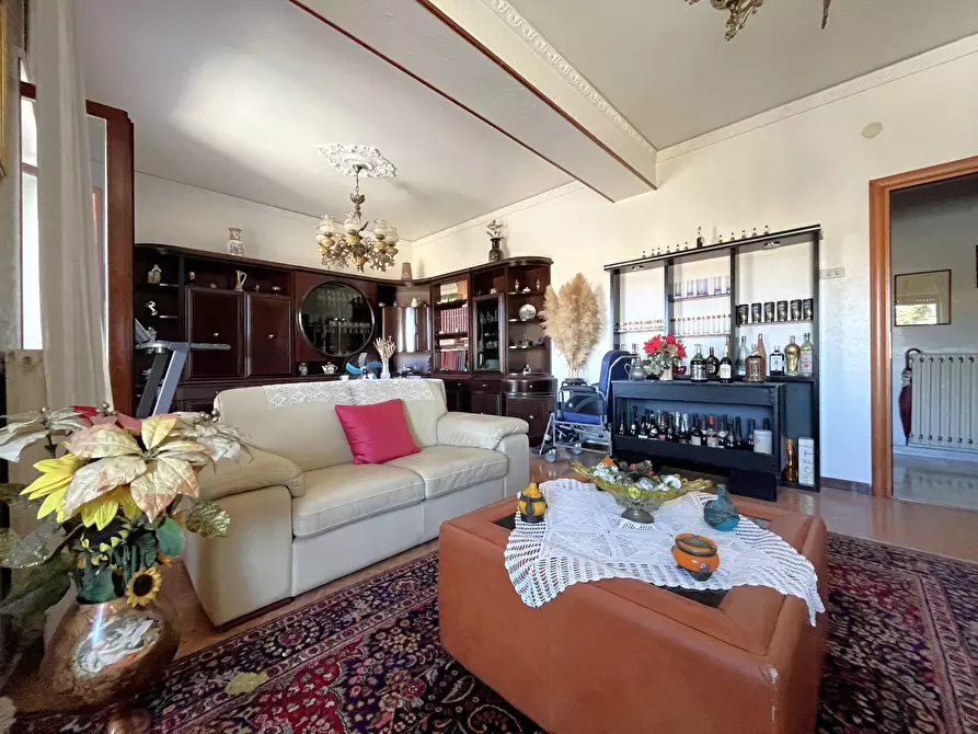 Immagine 2 di Appartamento in vendita  in via Angitola a Catanzaro