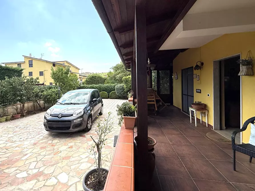 Immagine 26 di Villetta a schiera in vendita  in via Martiri di Nassirya trav. I^ a Borgia