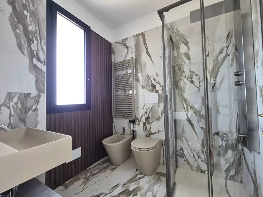 Immagine 11 di Appartamento in affitto  in viale Crotone a Catanzaro