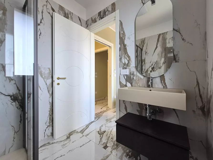 Immagine 12 di Appartamento in affitto  in viale Crotone a Catanzaro