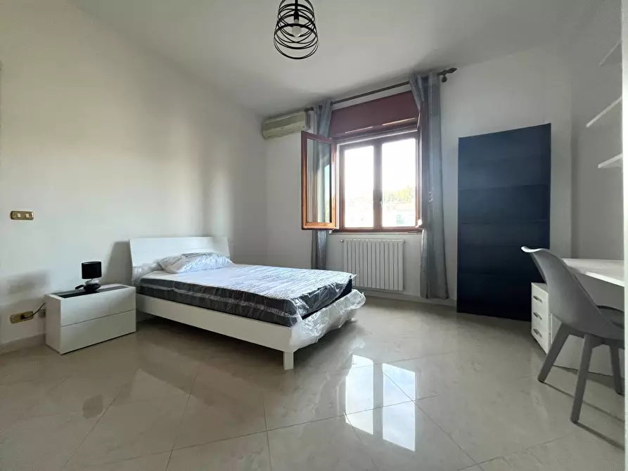 Immagine 6 di Camera in affitto  in viale Magna Grecia a Catanzaro