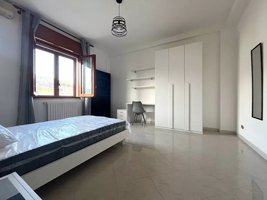 Immagine 5 di Camera in affitto  in viale Magna Grecia a Catanzaro
