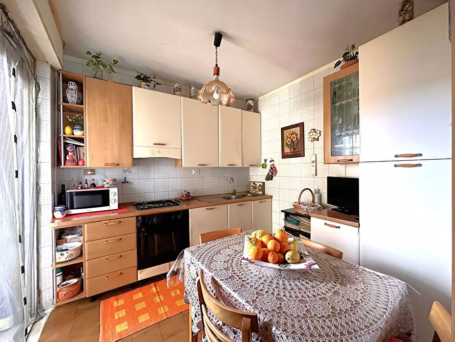 Immagine 5 di Appartamento in vendita  in Via Bezzecca 1/B a Catanzaro