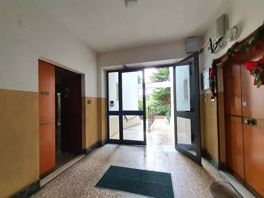 Immagine 18 di Appartamento in vendita  in via Italo Paparazzo a Catanzaro