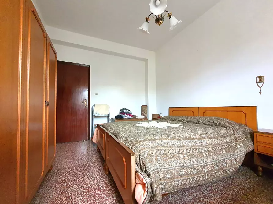 Immagine 10 di Appartamento in vendita  in via Italo Paparazzo a Catanzaro