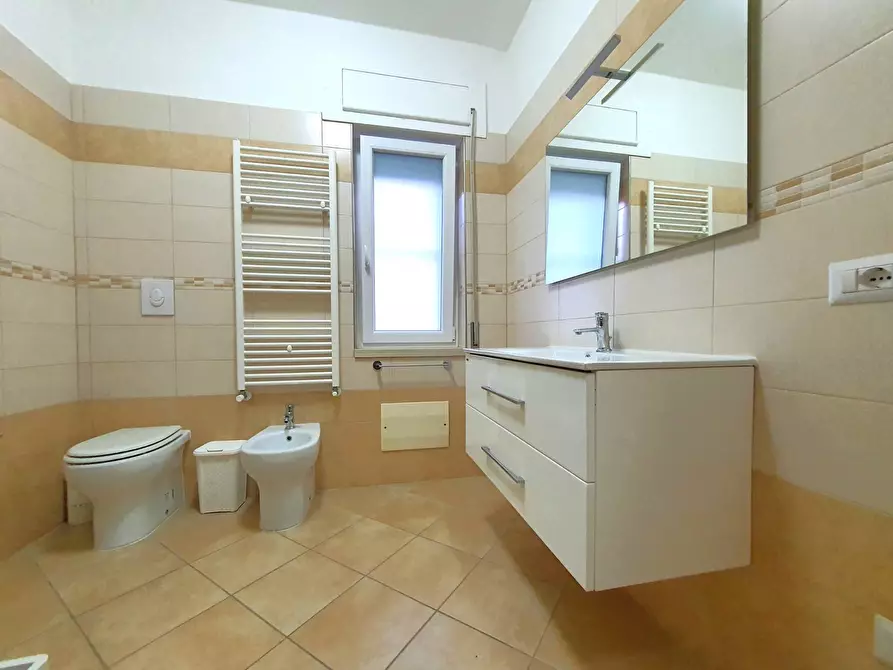 Immagine 13 di Appartamento in affitto  in viale degli Angioini a Catanzaro