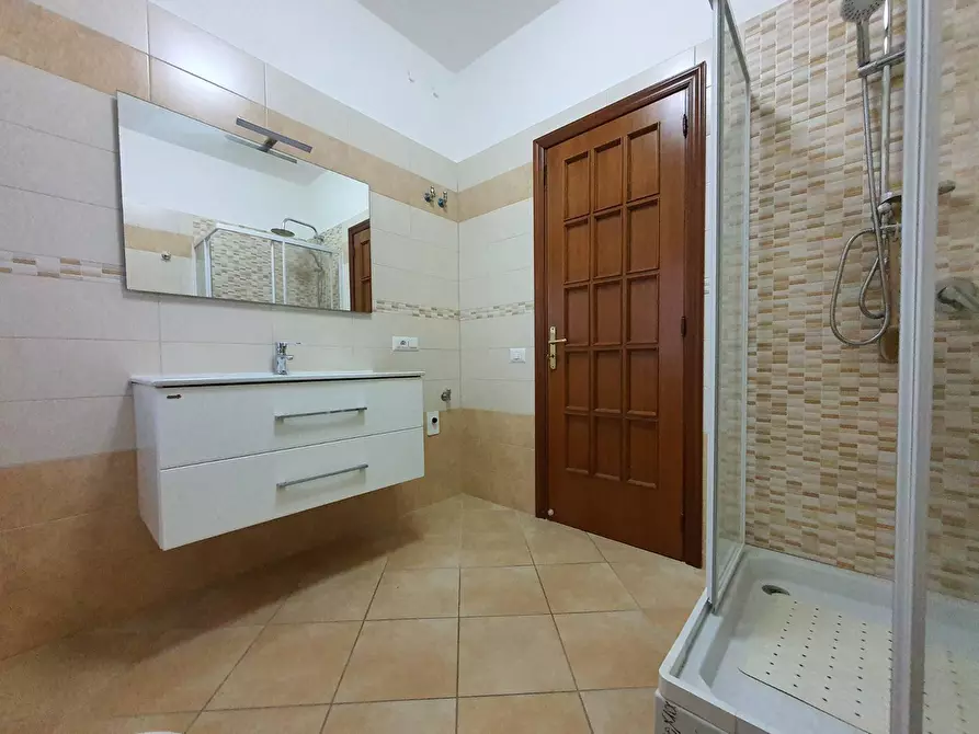 Immagine 15 di Appartamento in affitto  in viale degli Angioini a Catanzaro