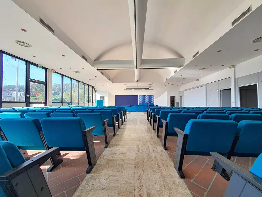 Immagine 2 di Ufficio in affitto  in viale Magna Grecia 194 a Catanzaro